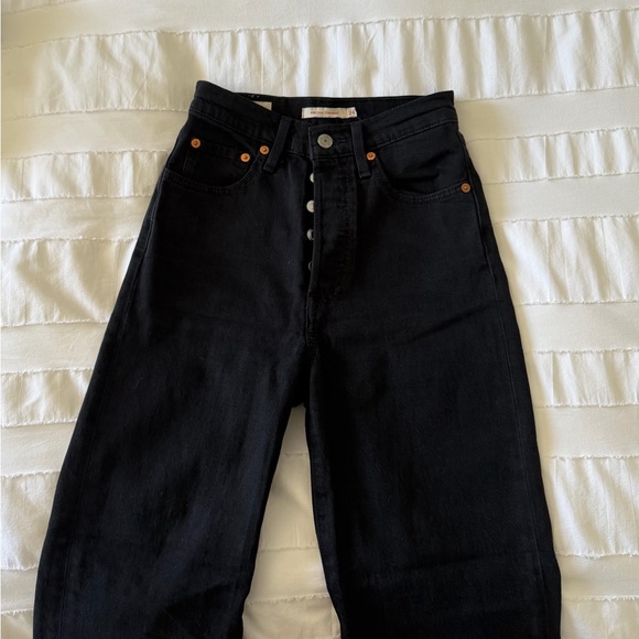Levi's Pants - Levi’s Ribcage Straight Black High Rise Jeans Size 24